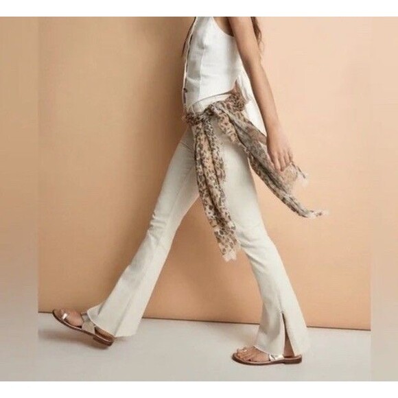 New FREE PEOPLE We The Free Level Up Slit Flare Jeans $98 SIZE 27 Bone - Picture 7 of 13